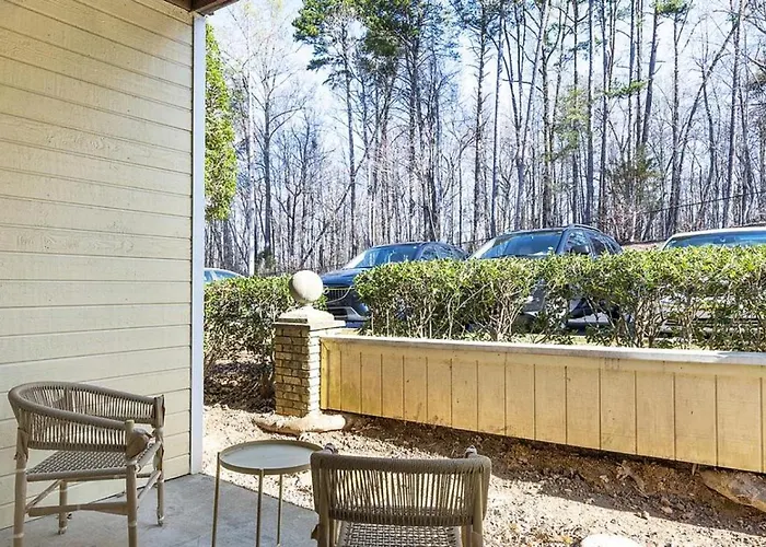 Apartment Landing Modern With Amazing Amenities